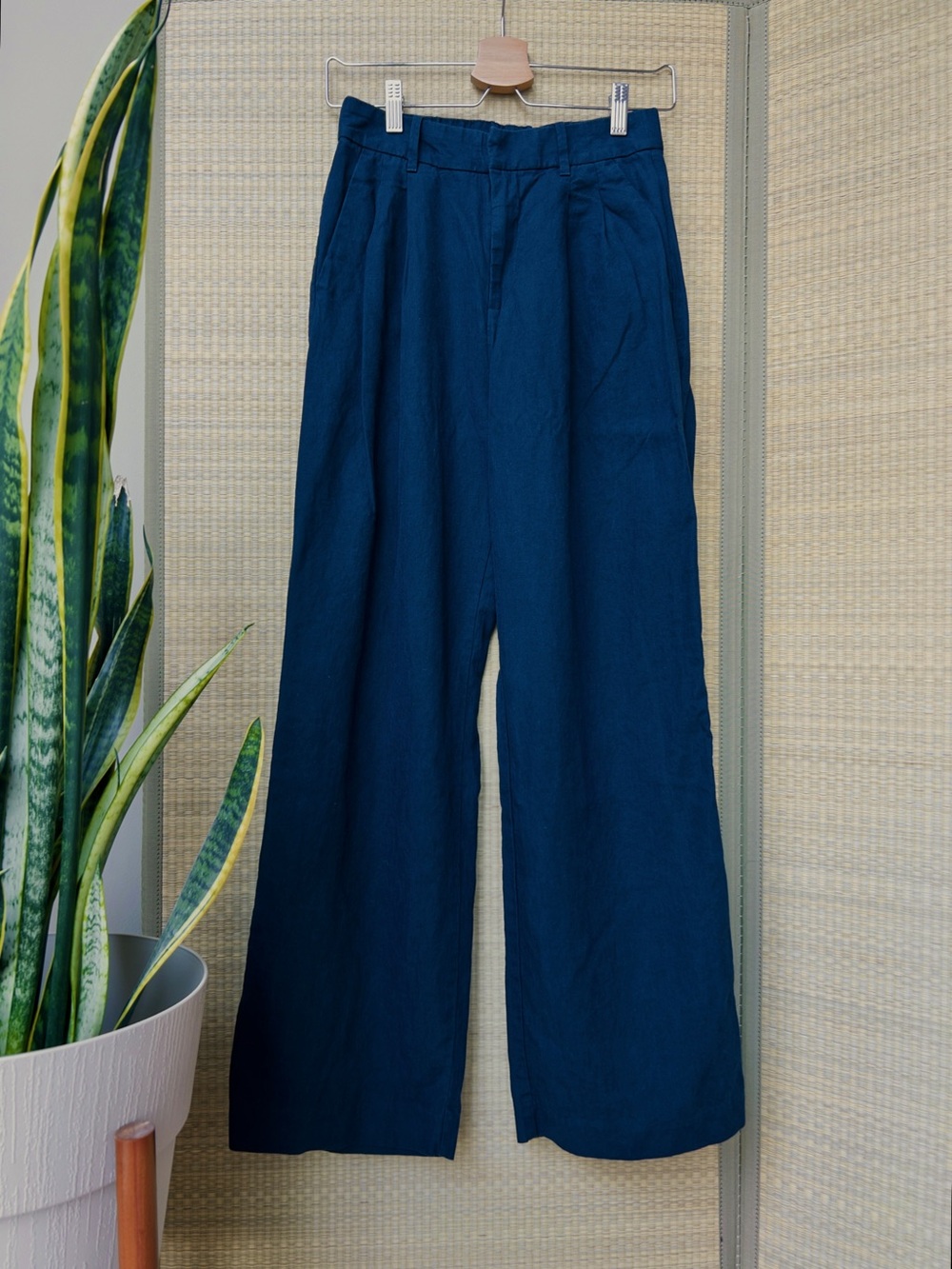 Gap Linen Pleated Navy Wide-Leg Trousers, size 0